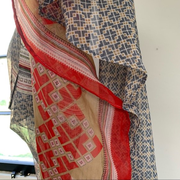 Room Mates Swoop Neck Multi Pattern Blouse | L - Picture 8 of 9